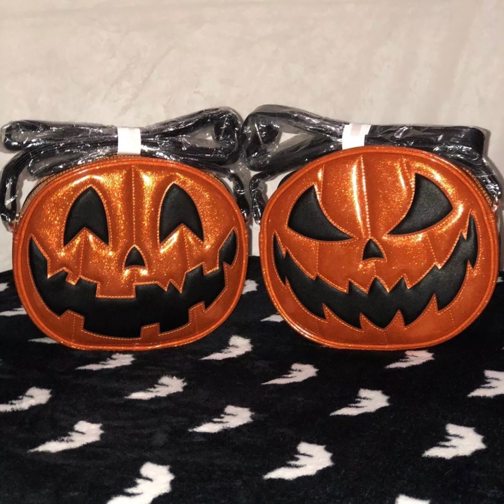 Love Pain and Stitches Pumpkin Kult Crossbody
